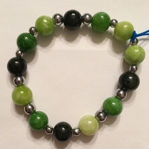 Handmade green beaded bracelet